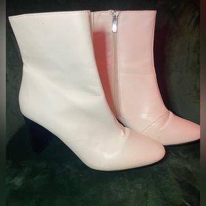 a new day White Heeled Boots 9.5
